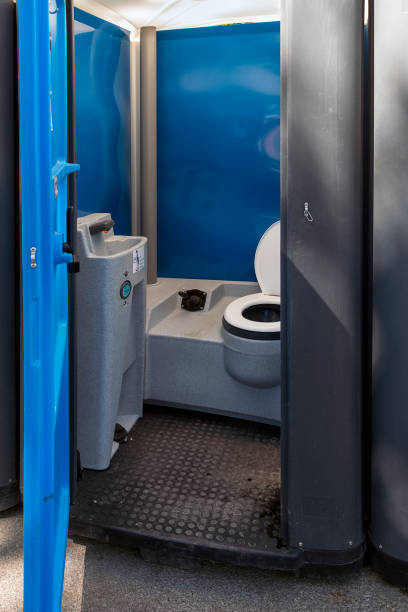 Porta potty delivery and setup in Bellaire, TX